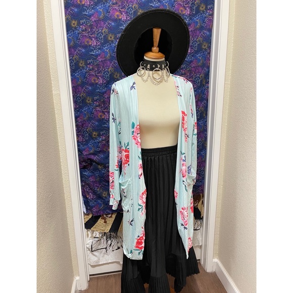 π Lovely colorful rose open cardigan - Picture 10 of 11